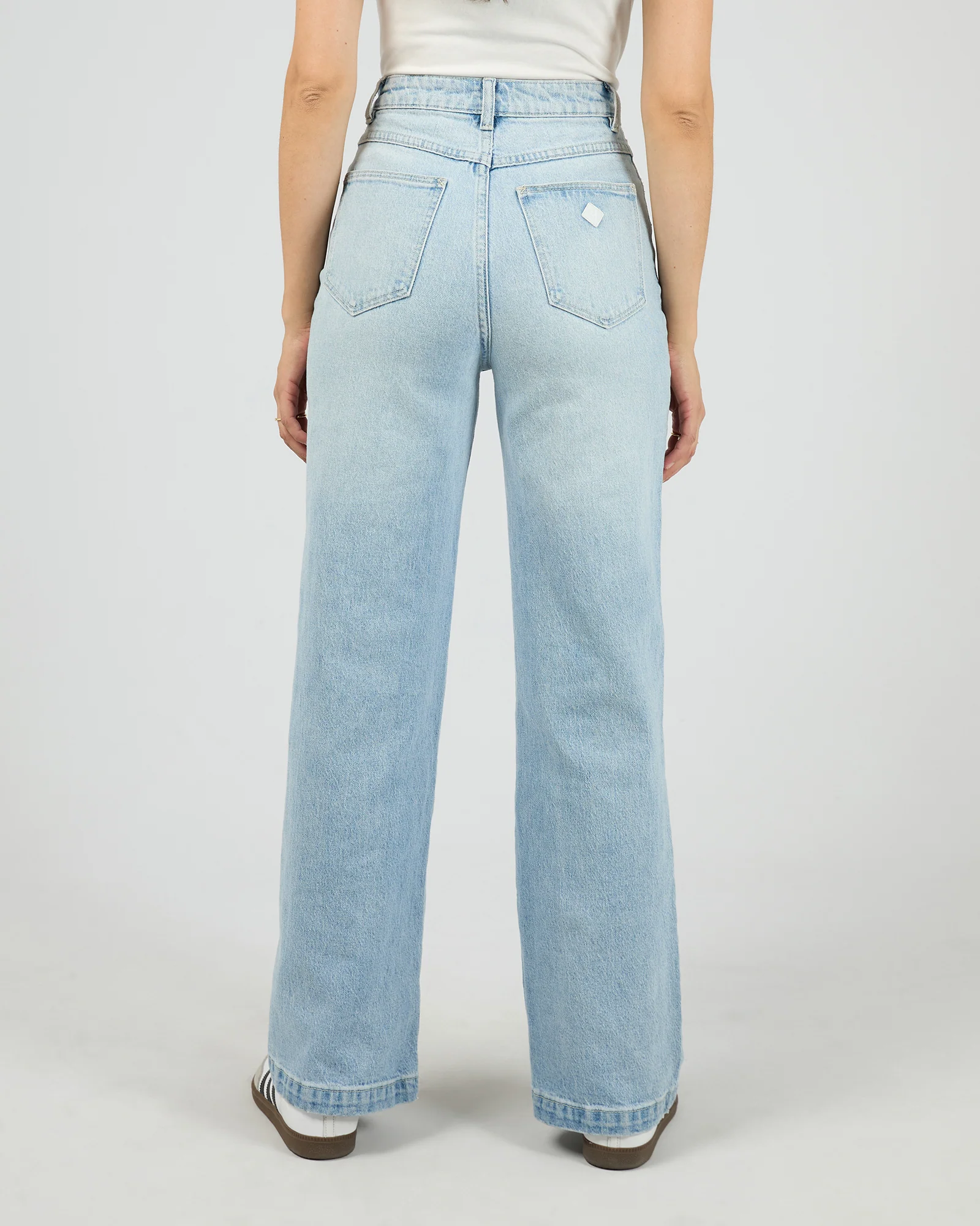 94 High And Wide Gia Blue - Image 3