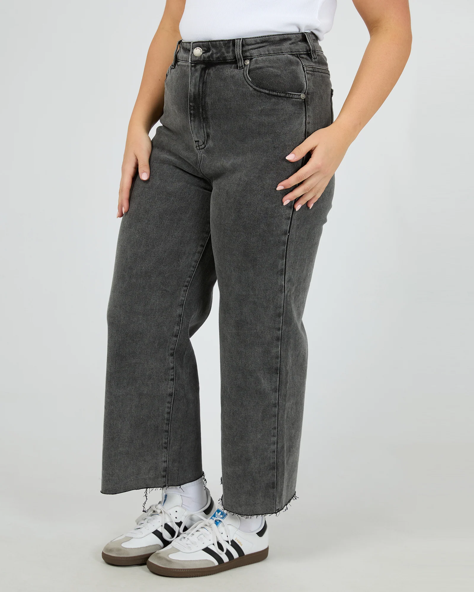 Charlie High Rise Wide Leg Jean Washed Black - Image 11