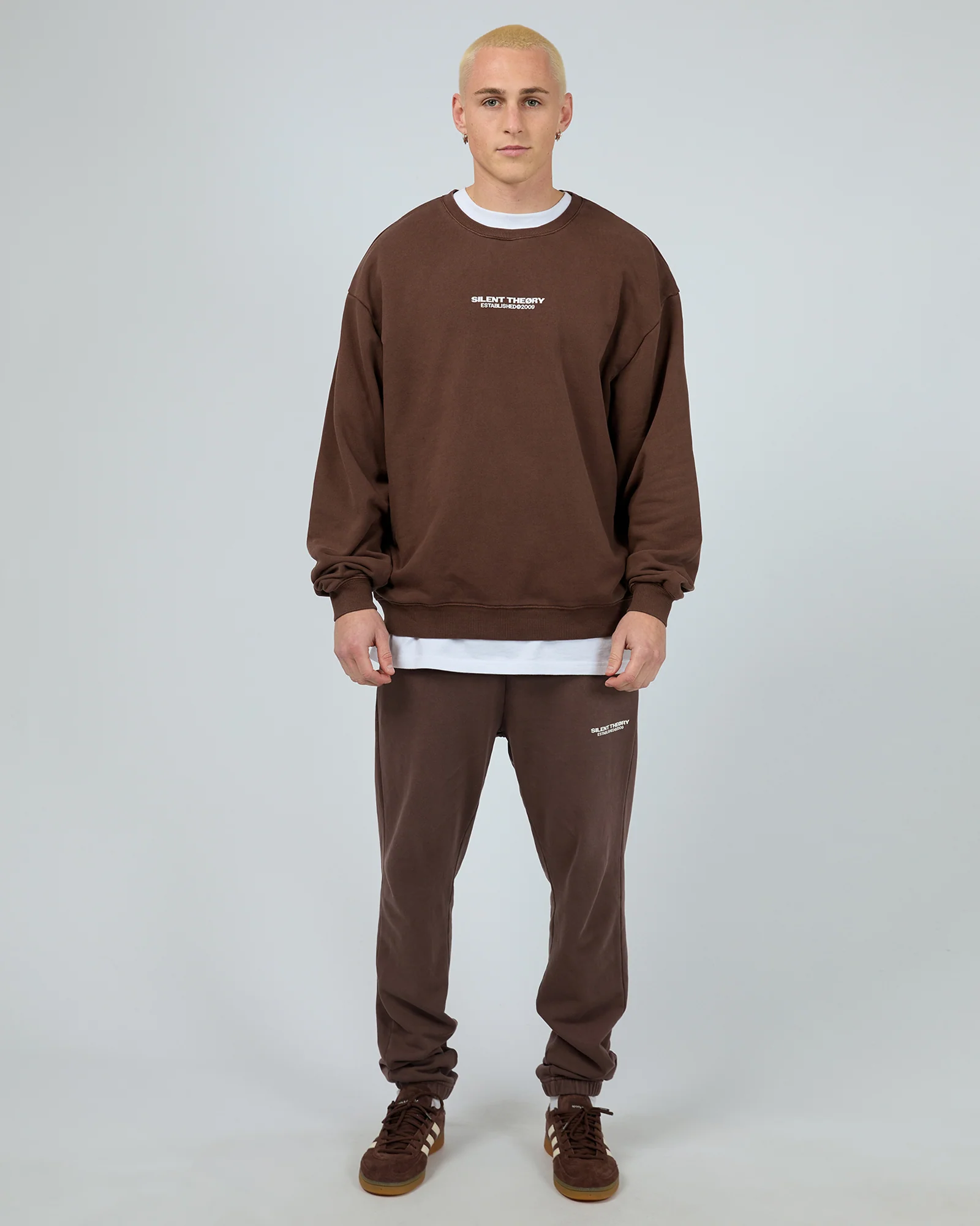 Essential Theory Crew Chocolate - Image 7