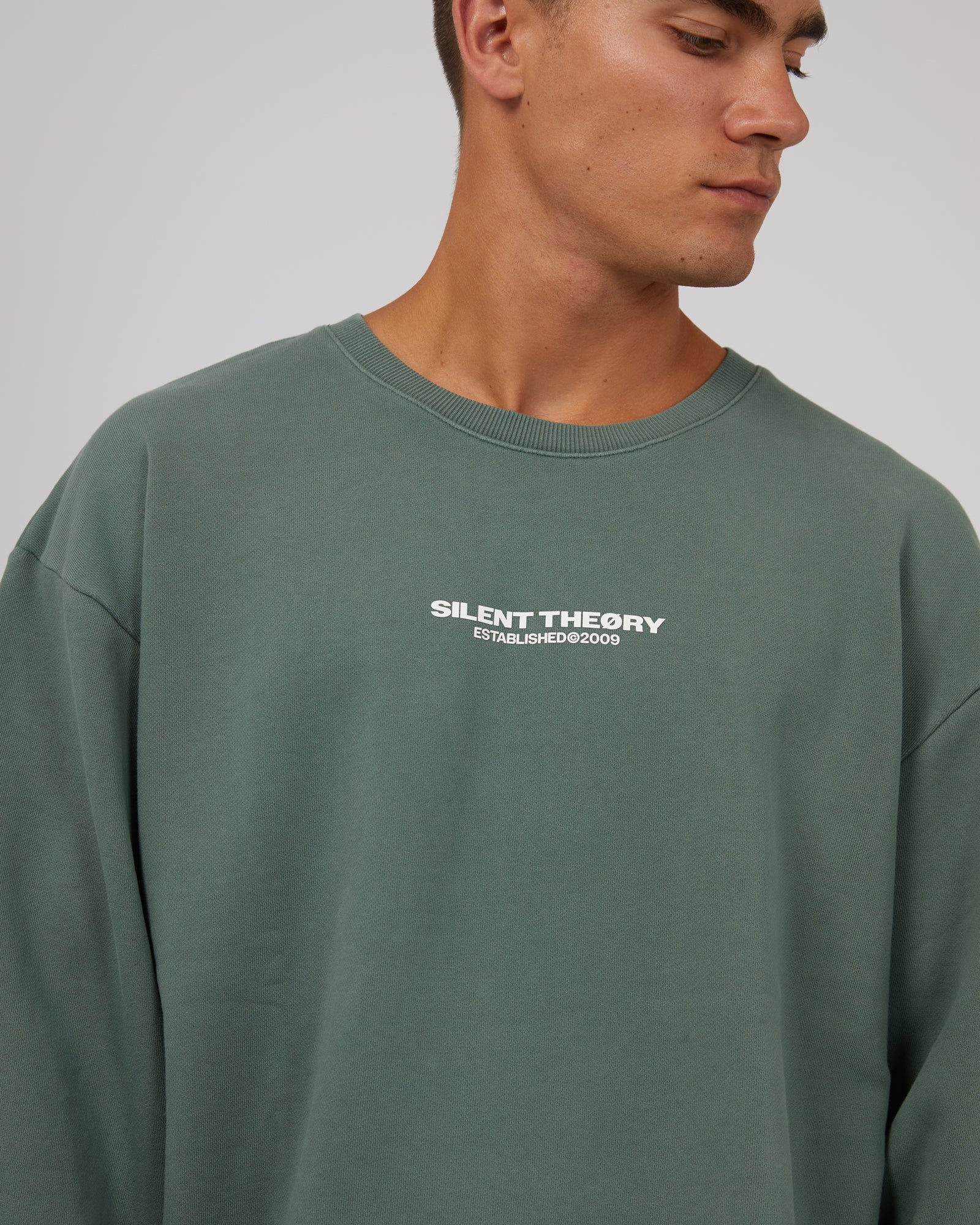 Essential Theory Crew Green - Image 5
