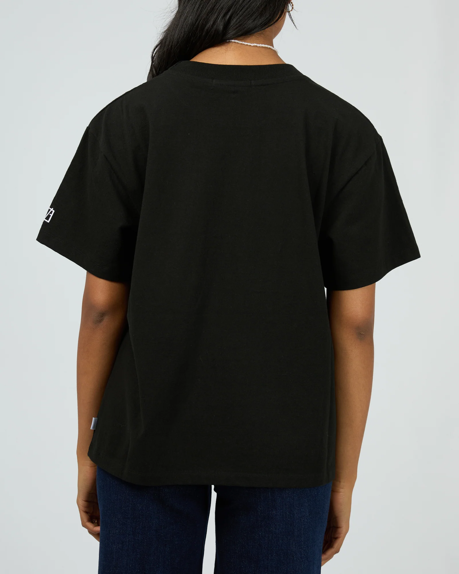 Eve Basic Monogram Tee Black - Image 3