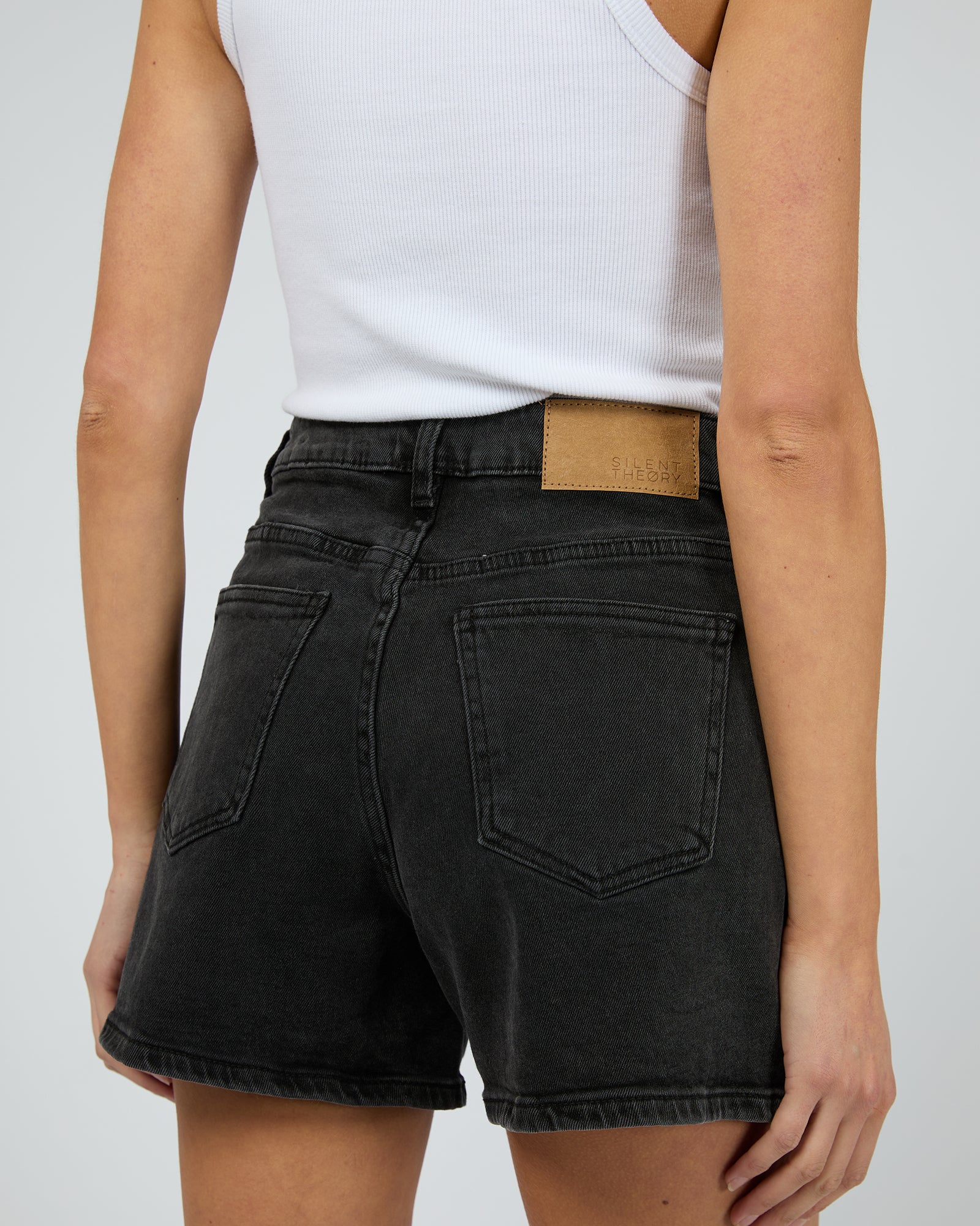 Kyia Short Comfort Washed Black - Image 5