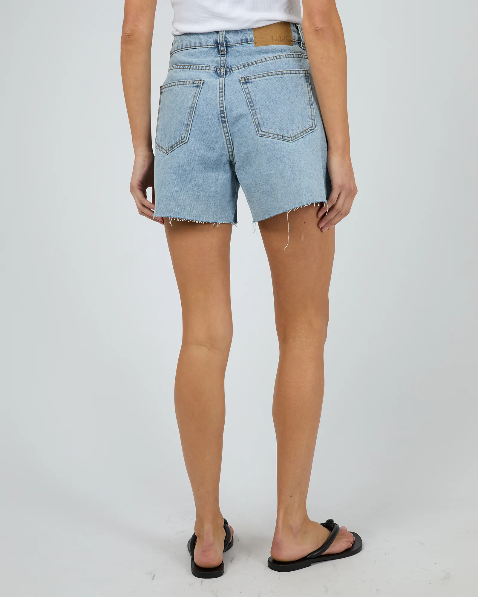 Kyia Short Destroyed Light Blue - Image 3