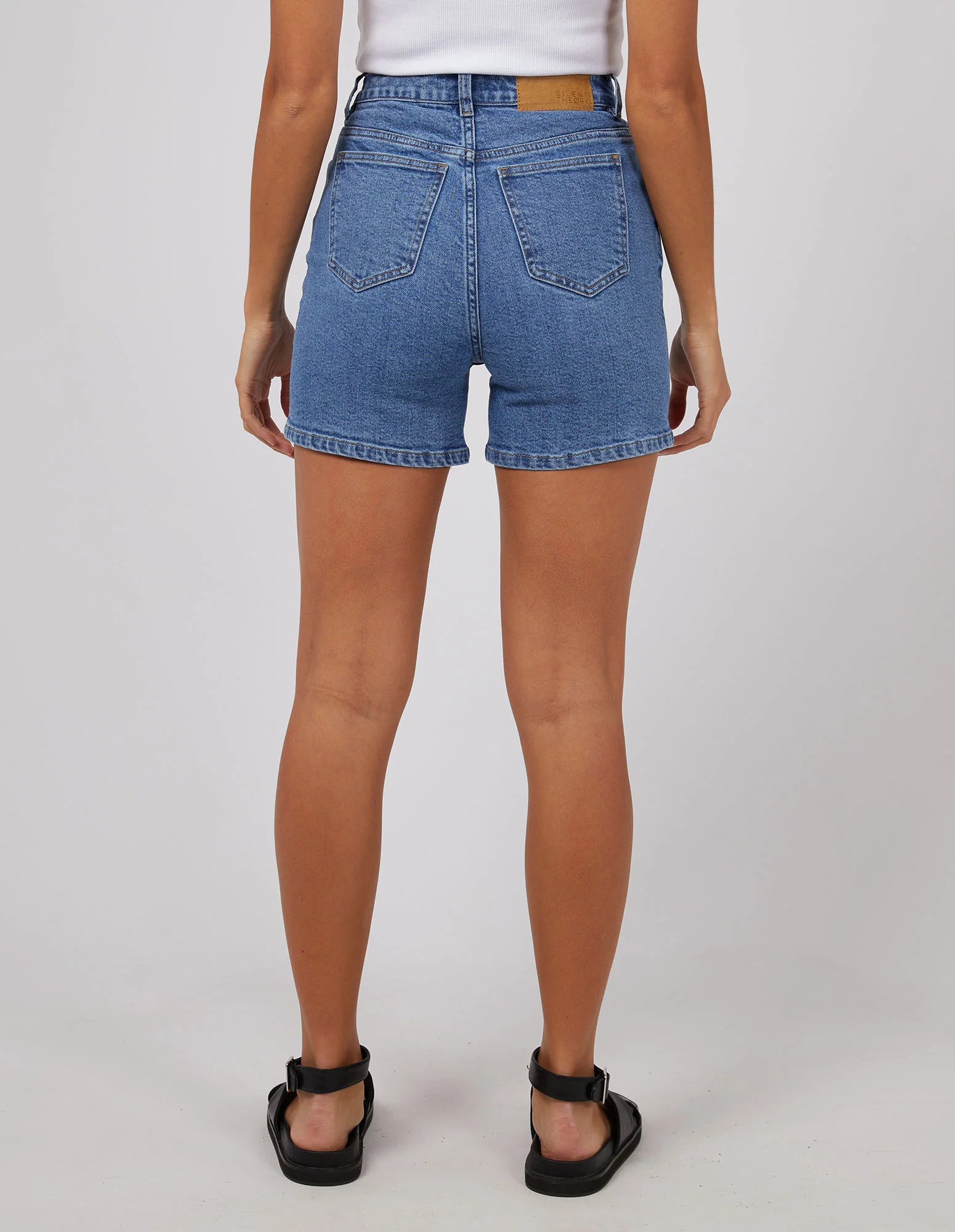 Mila Short Comfort Mid Blue - Image 3