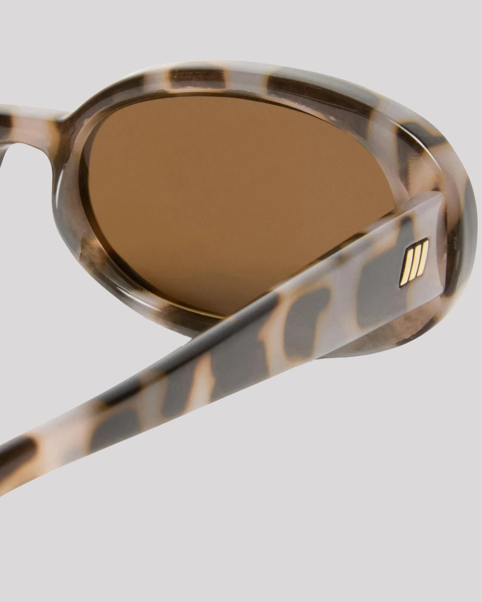 Outta Love Tortoise - Image 3