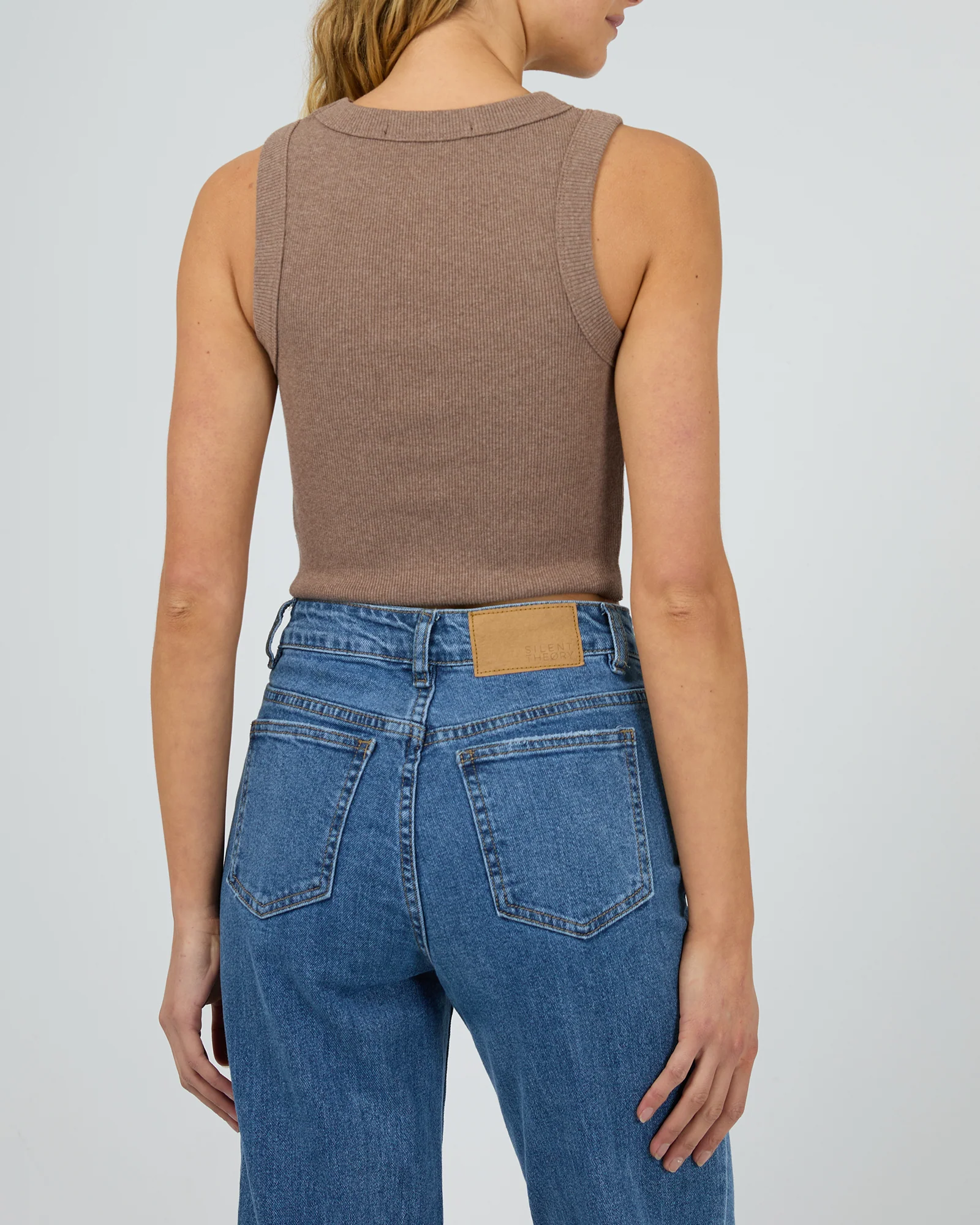 Pia Crop Tank Brown - Image 3