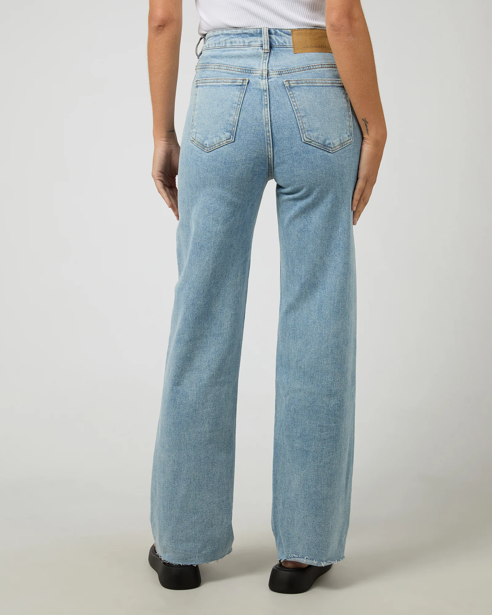 Skye Comfort Jean Blue - Image 3